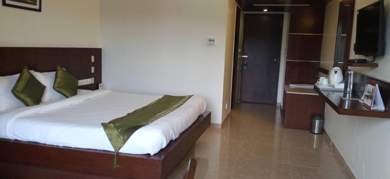 Hotel Rns One à Subrahmanya Extérieur photo