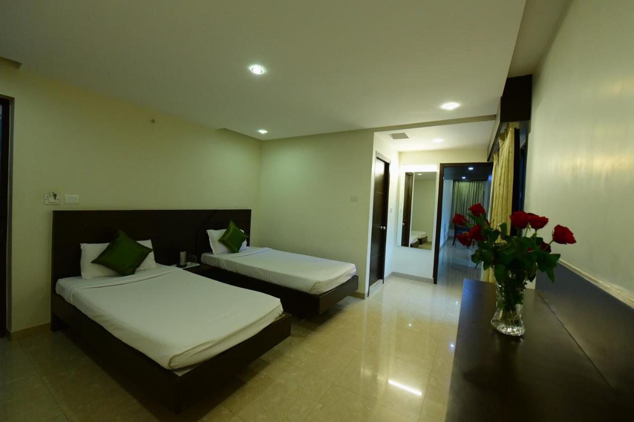 Hotel Rns One à Subrahmanya Extérieur photo
