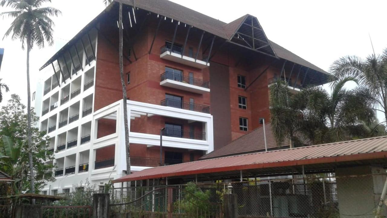 Hotel Rns One à Subrahmanya Extérieur photo